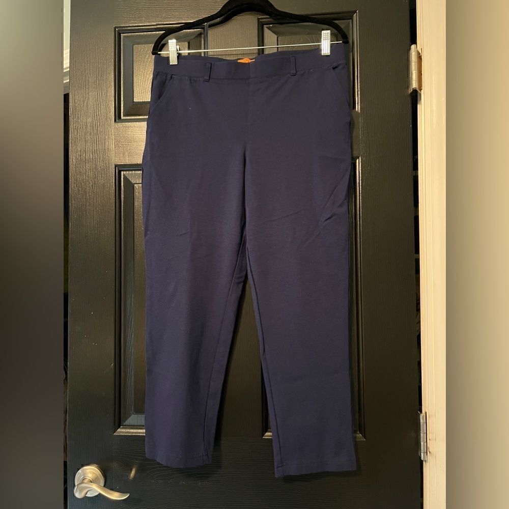 NAVY CROP STRETCH PANTS